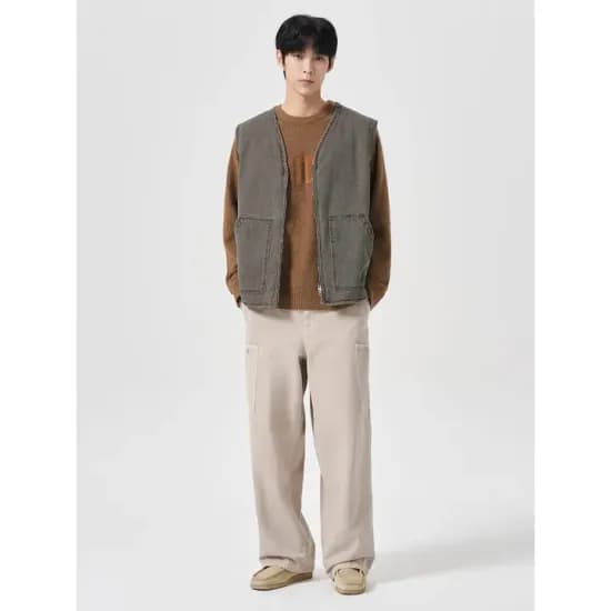 에잇세컨즈 패디드 코튼 베스트 카키