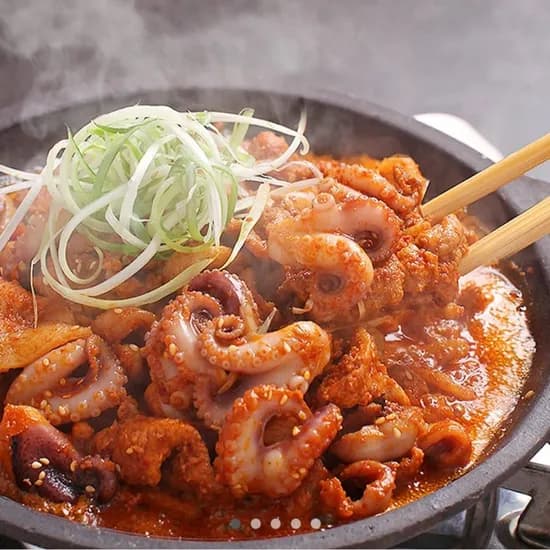 쭈꾸미볶음 300g 2팩 (8,900원/무료)