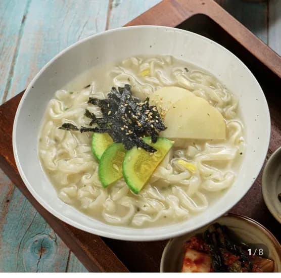 감자칼국수 400g x 3봉 + 청방배추김치 700g (10,890원/멤버십무료)