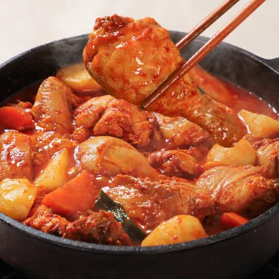 국내산 원육 솥뚜껑 닭한마리 얼큰닭볶음탕 1kg x 3팩 (18,270원/무배)