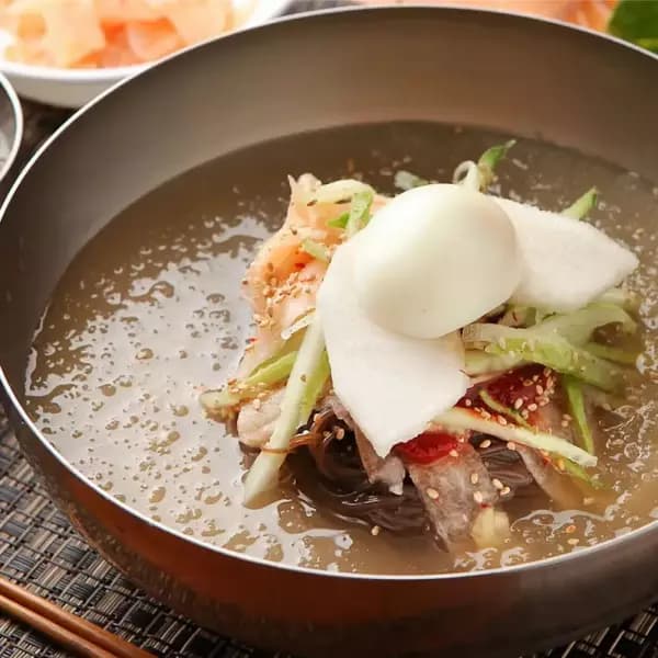 농민식품 칡냉면 2kg + 사골맛 냉면육수 60g 0개 (13,900원/무료)1
