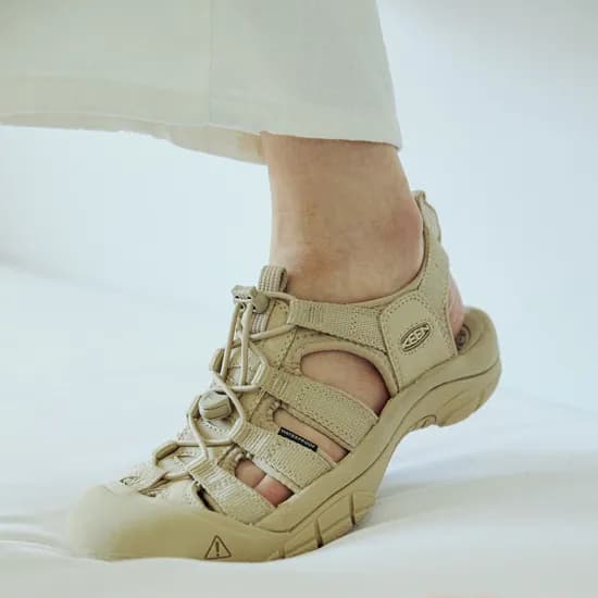 킨 뉴포트 H2 사파리 샌들 롯카 125,500원 무료