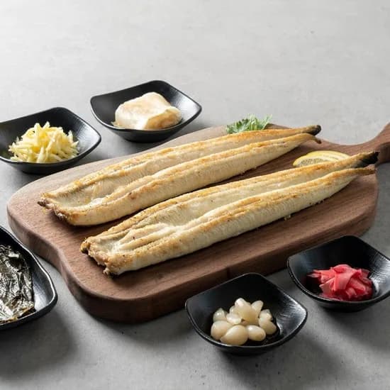 자포니카 손질 민물장어 700g 이상 소스 2종 초생강