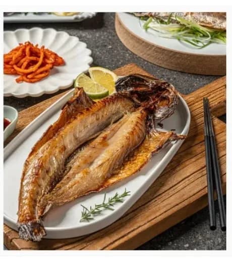 반건조 민어 5마리 (31cm 내외) 1.4kg 해풍에 말린(21.660/무배)