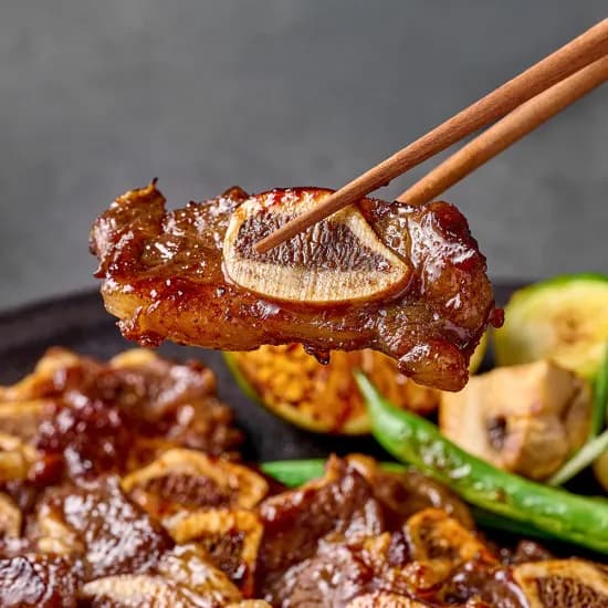 프리미엄 인삼 양념 칼집 돼지갈비 1kg 12,887원 2kg 20,321원