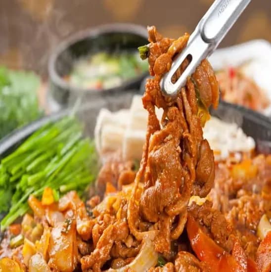 국내산 오리주물럭 1kg(12,699원) 삼백치킨 오븐구이치킨 2마리(6,866원/무료)