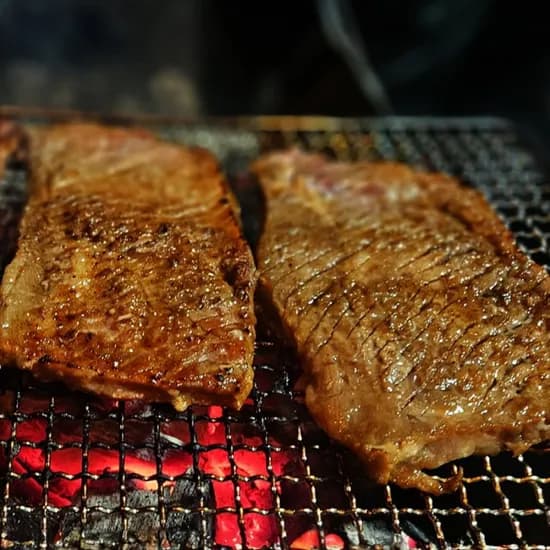 인삼 양념 돼지갈비 1kg (17,416원/무배) / 초이스등급 LA 양념 소갈비 1kg (35,049원/무배)