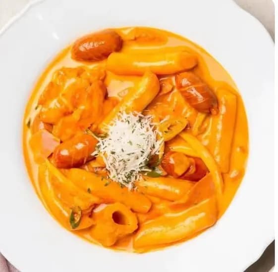 친구들 로제떡볶이 2인분 육수포함(5,492원) 짜장떡볶이/국물떡볶이 2인분((4,184원/4,946원/무료)