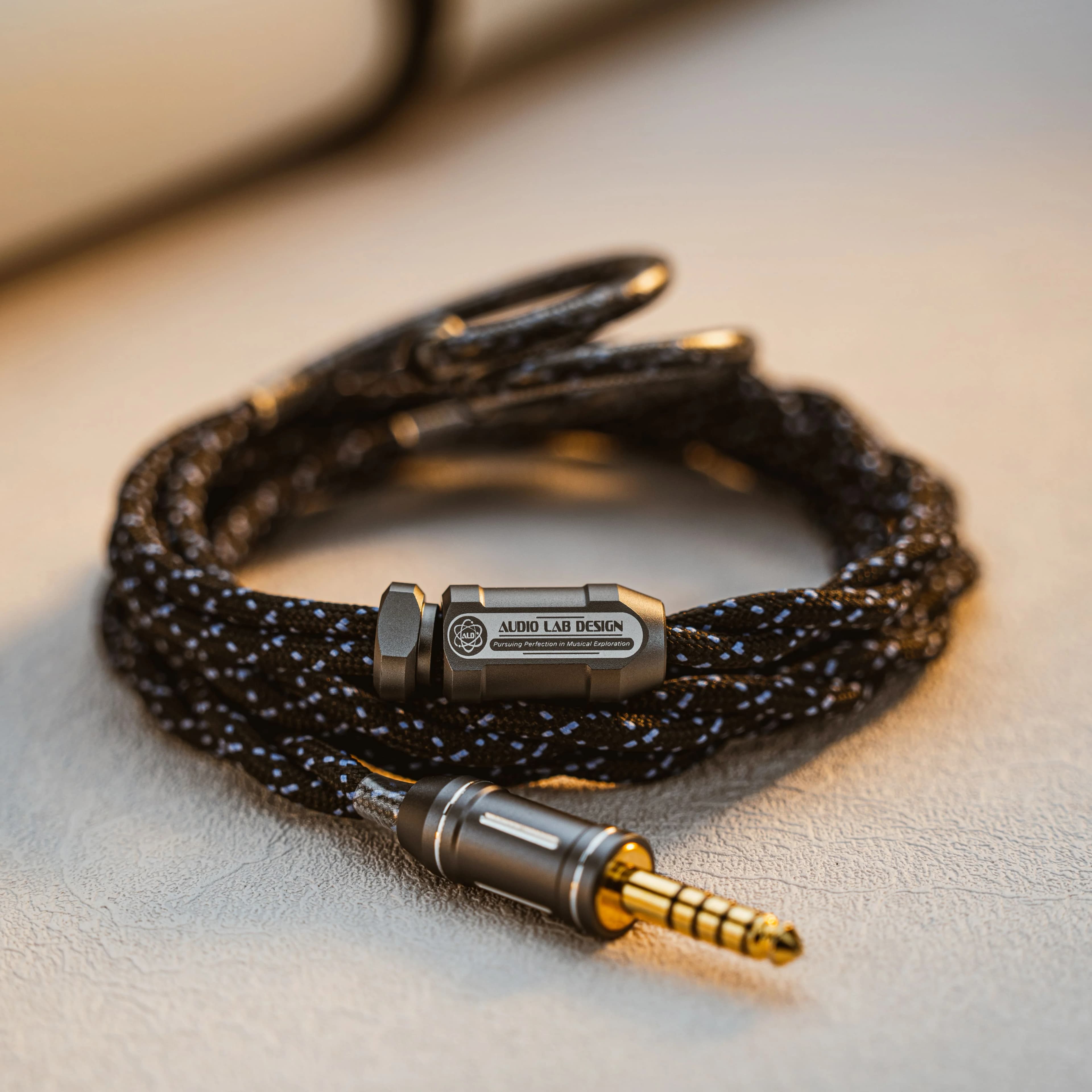 AUDIO LAB design vecton cable