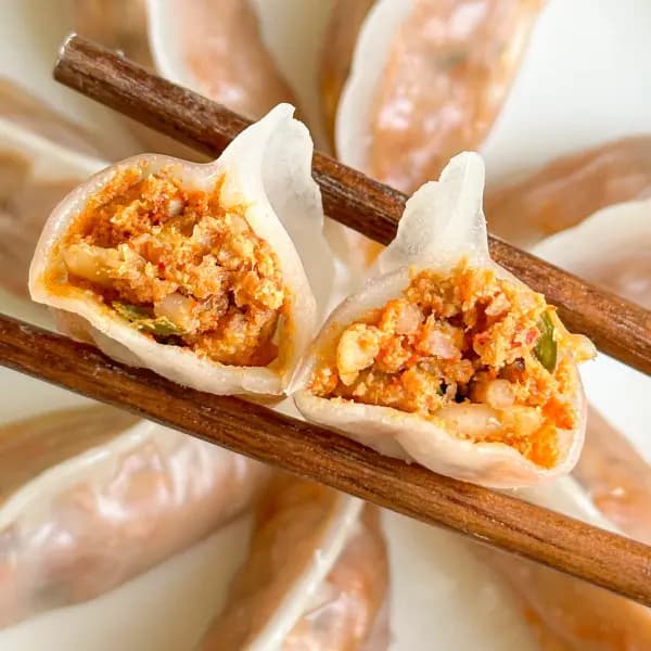 감자피 쫀득한 투명만두 고기 김치 새우만두 440g 1팩