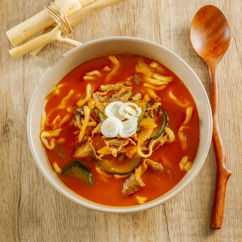 강원도에서 온 칼칼한 장칼국수 150g 1팩 + 비법소스 50g 1팩 (총 200g)