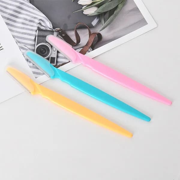 로에드 휴대용 눈썹정리 눈썹칼 색상랜덤 10개 5,900원