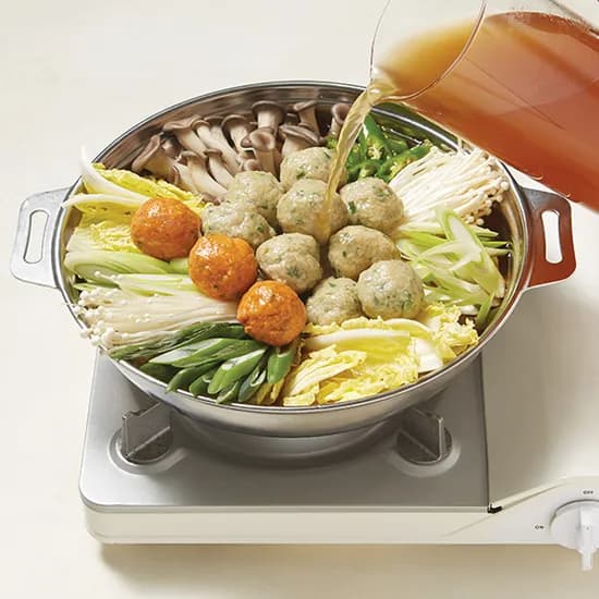 채선당 굴림만두전골 790g 2개 17,800원