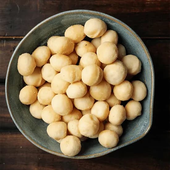 호주산 껍질제거 마카다미아 300g 1봉 15,900원