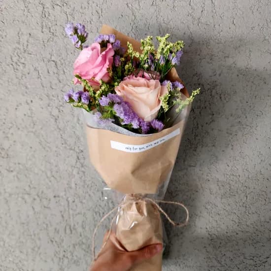 헬로우조이풀 미니 생화 꽃다발 단체 선물 소확행 꽃꽂이, 길어진, 3~4종, 1개