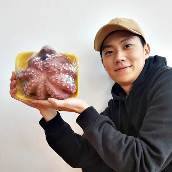 국내산 자연산 돌문어 생물 1.1kg 1마리
