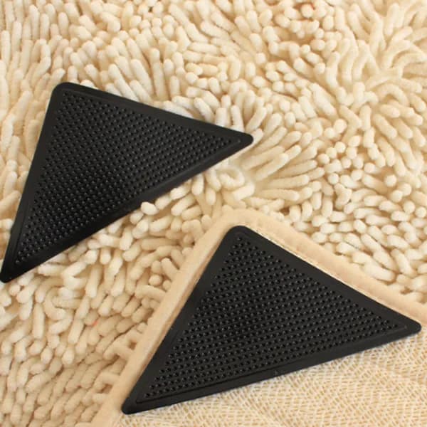카페트 러그 밀림방지 삼각패드 블랙 10.5x15.5cm 4개 5,800원