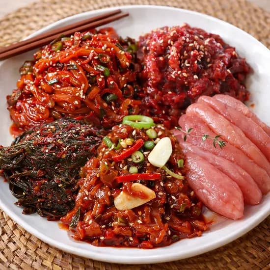 귀빈정 수제 반찬 꼬들빼기 400g 1팩