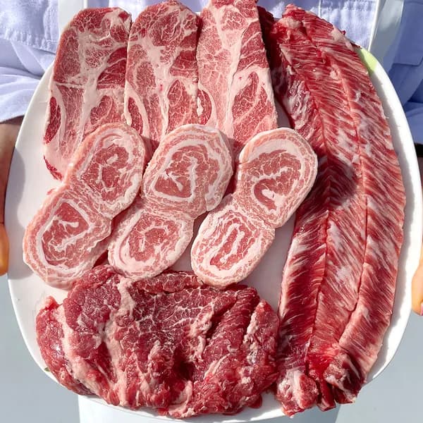 이베리코 돼지고기 4종 세트 (목살+갈비살+눈꽃살+항정살) 800g