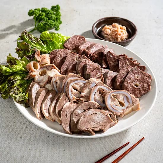 쵱선생 국내산 돼지 내장 부속, 허파 염통 울대, 1kg, 1팩