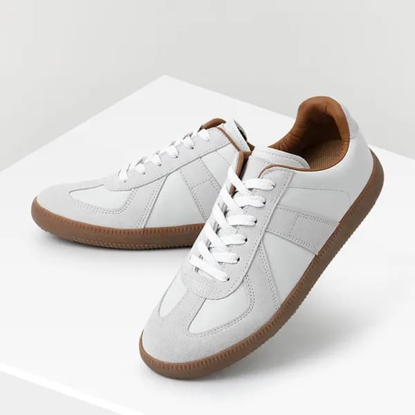 헹텐 독일군 스니커즈 화이트 280mm 1개 26,900원