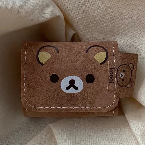 리락쿠마 가죽 스트랩 에어팟 케이스 브라운 13,900원