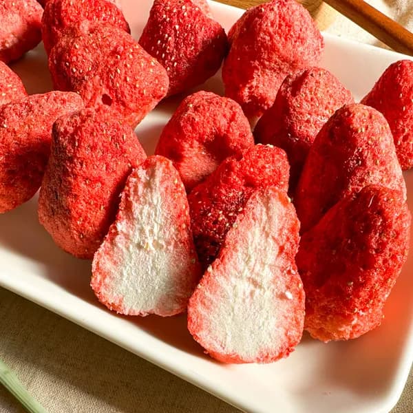 새콤달콤 바삭한 딸기칩 동결건조 400g 1개