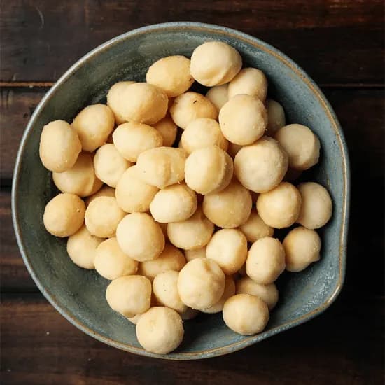 껍질벗긴 마카다미아 무염 300g 1팩 16,900원