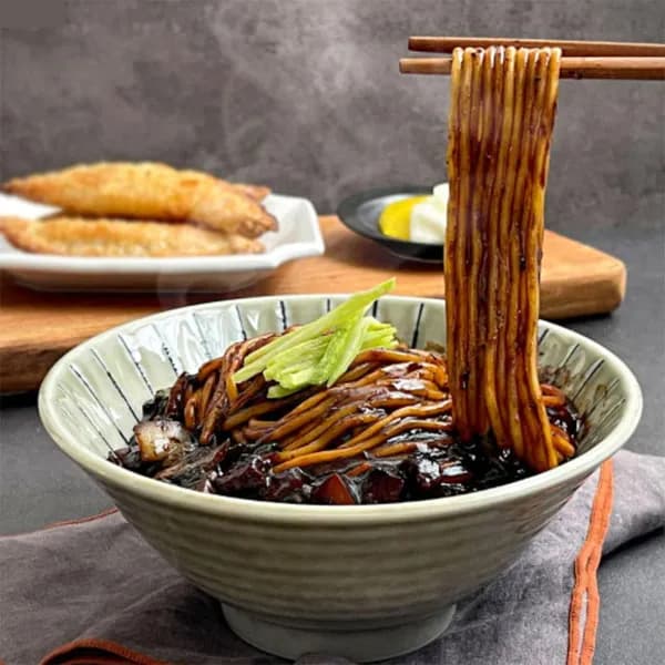 귀빈정 장인의 명장 중화 짜장면 7인분 소스 7개 포함 간편조리 1세트 14,410원