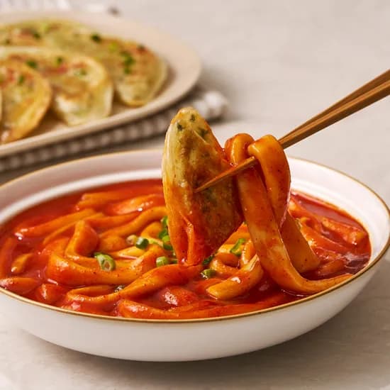 납작프렌즈 납작이 납작만두, 300g, 1개 + 밀떡볶이, 200g, 1개 + 소스, 70g, 1개