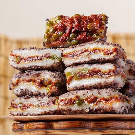 청년떡방 완두 호박고지시루떡, 2kg, 1개