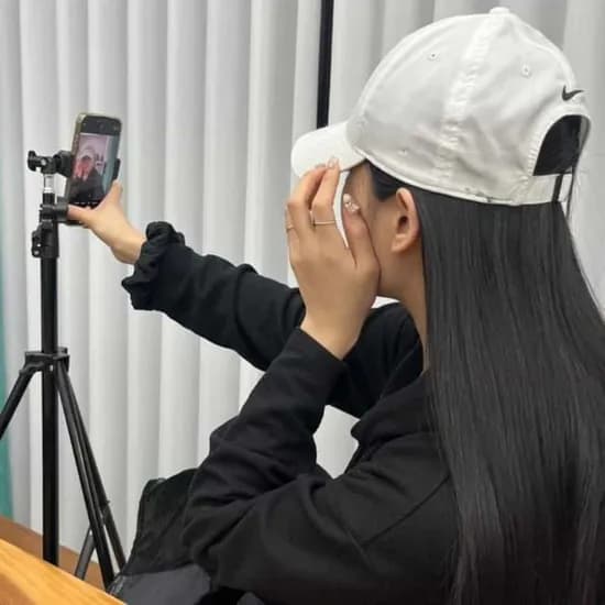 꿀밤 긴삼각대 가벼운삼각대 핸드폰 항공샷 브이로그삼각대, 1개
