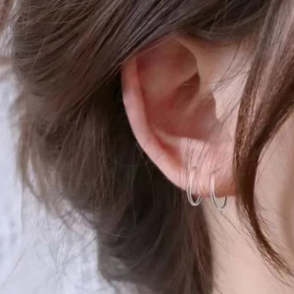 투명 실리콘 링 피어싱 귀걸이 투명 8mm 1개 3,700원