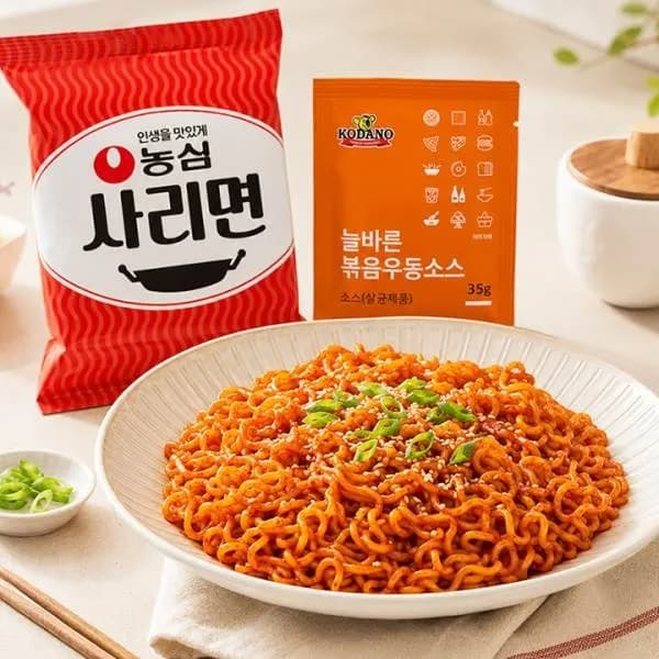 농심 사리면 매콤 볶음면 110g 10개 + 매콤볶음소스 35g 10개 9,900원