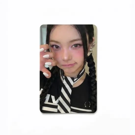 Hearts2Hearts FOCUS Heart Locket ver 포토카드 하투하 이안