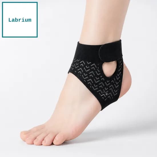 LABRIUM 슬림핏 고탄성 오픈형 발목보호대 S 205-225mm 1개