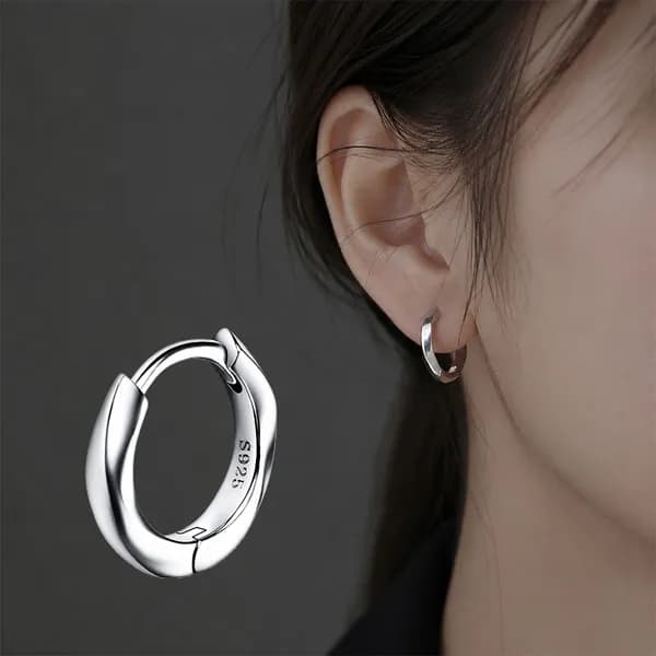 S925 웨이브 컷팅 데일리 원터치 실버 귀걸이 12mm 1쌍 10,500원