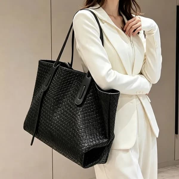 메리안느 위빙 숄더백 블랙 45x28x18cm 1개