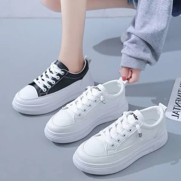 여성 통굽 데일리 스니커즈 블랙 240mm