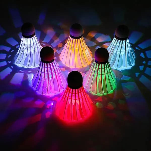 LED 셔틀콕 랜덤 4개입 1세트 9,400원