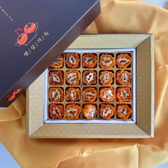 산들에담다 호두말이 곶감 선물세트 보자기포함, 20과, 330g, 1개