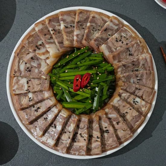 돼지 머리고기 오향편육 냉장 300g 1개