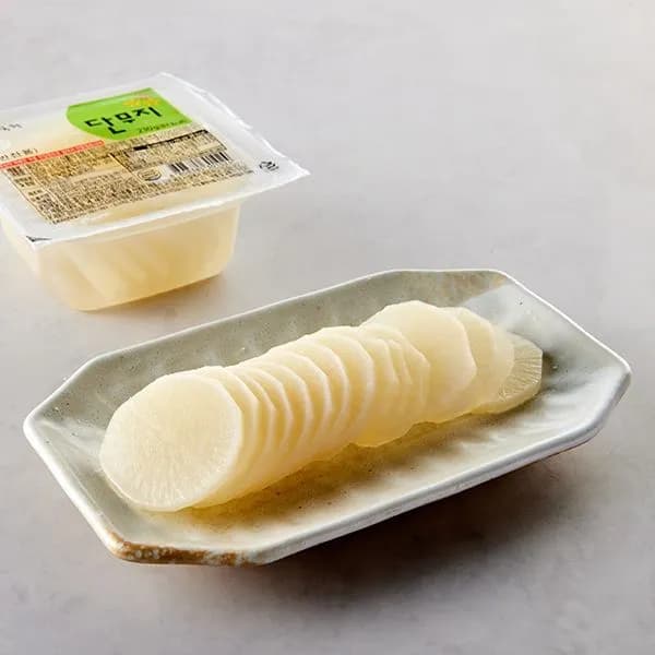 무농약 반찬용 단무지 230g 1개 2,600원