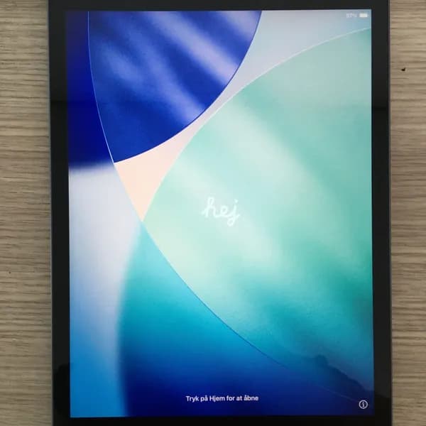 애플 아이패드 5세대 32GB WiFi 스페이스그레이 B급