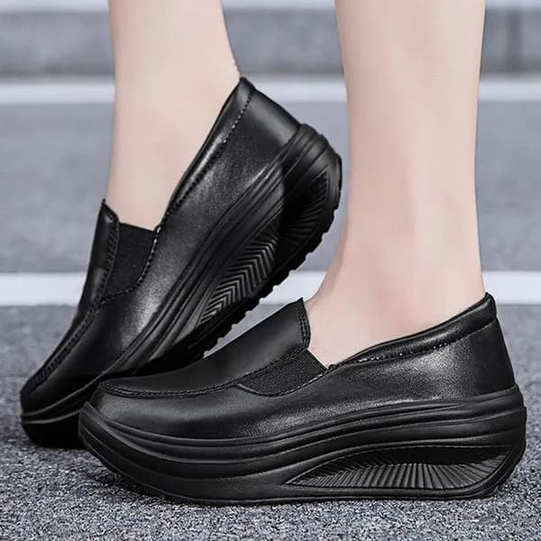 여성 5cm 키높이 쿠션 슬립온 스니커즈 블랙 235mm 1개 19,900원