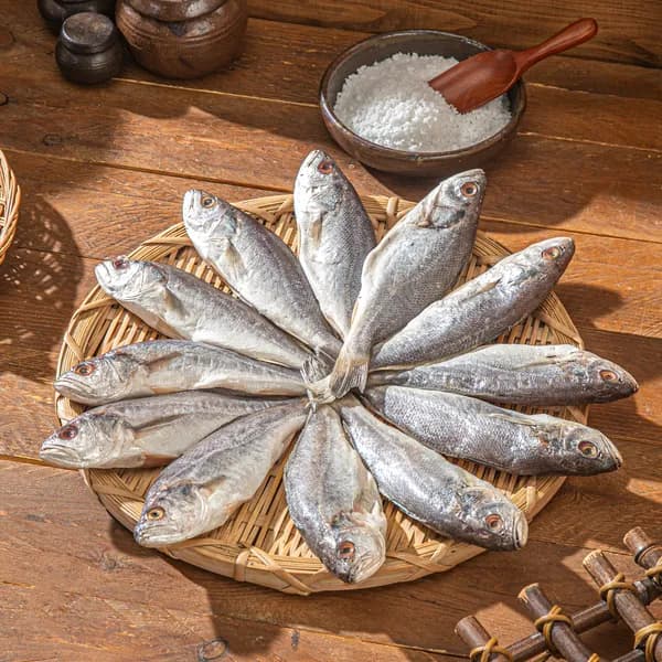 반건조 민어조기 5미 1팩 13,500원