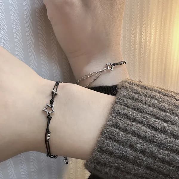 남성 심플 끈 써지컬 체인 팔찌 ±17cm 1개 9,900원
