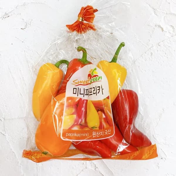 그린팜 미니파프리카 200g 1봉 8,000원