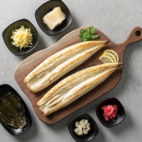 고창 자포니카 민물장어 손질후 700g 2-4미 1kg 1개