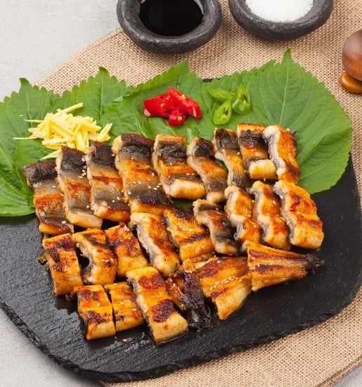 국내산 자포니카 민물장어 1kg 손질후 700g